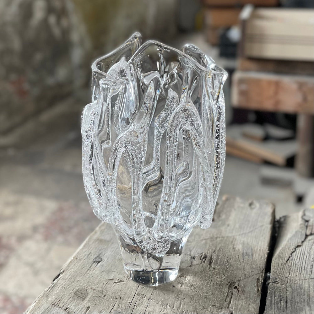 Faith vase Clear 01 fra Kodanska, stylet