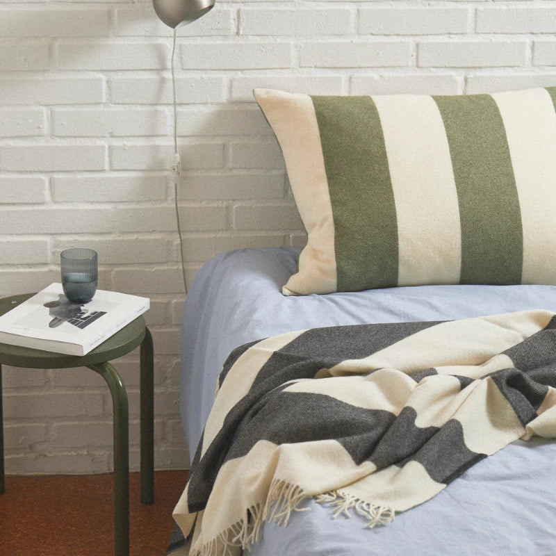 Pude: The Sweater - Green