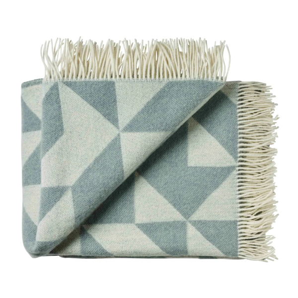 Twist a Twill plaid i ocean green fra Silkeborg Uldspinderi, foldet