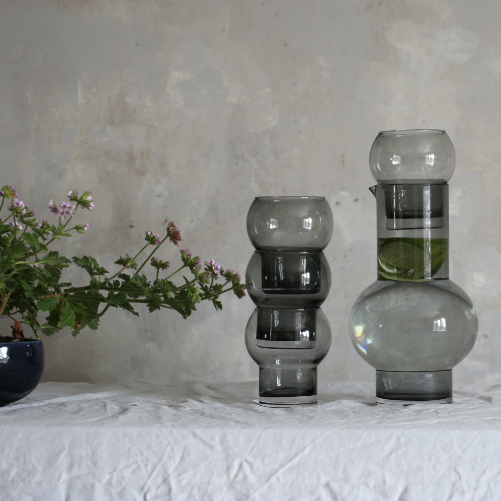 Glas No. 48 stablet med Karaffel No. 49 fra Ro Collection