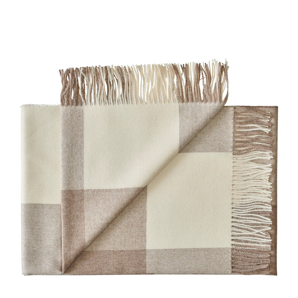Santa Fe plaid i walnut brown, foldet