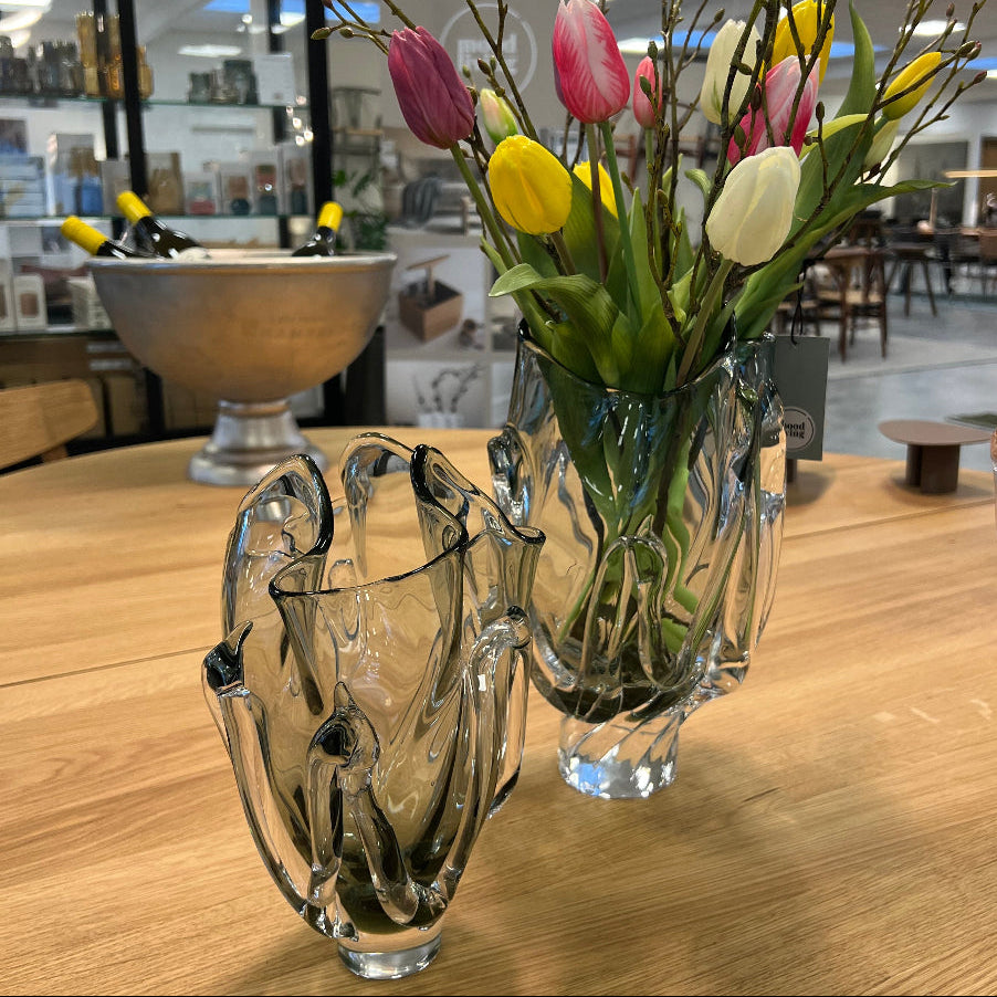 Vase: Faith Cosmo Grey 02 - Art