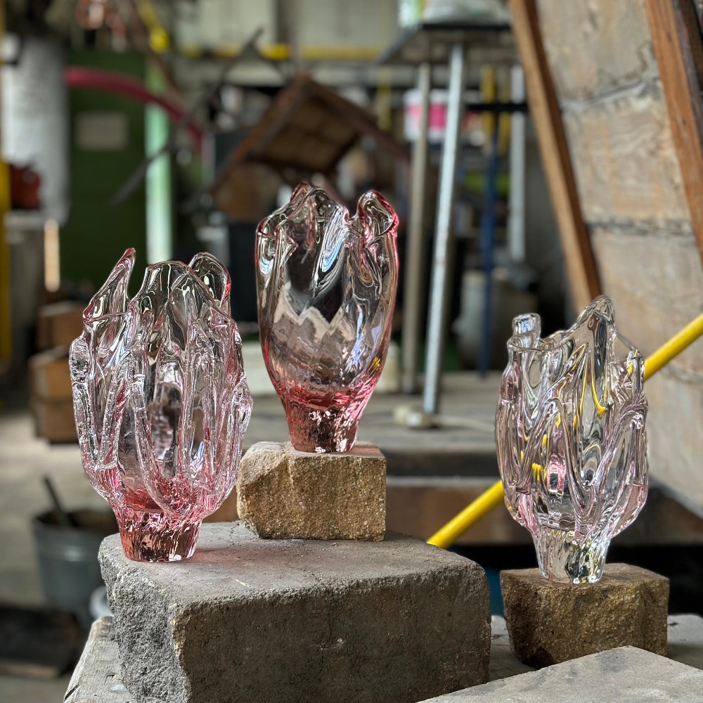 Vase: Faith Pink 01 - Art