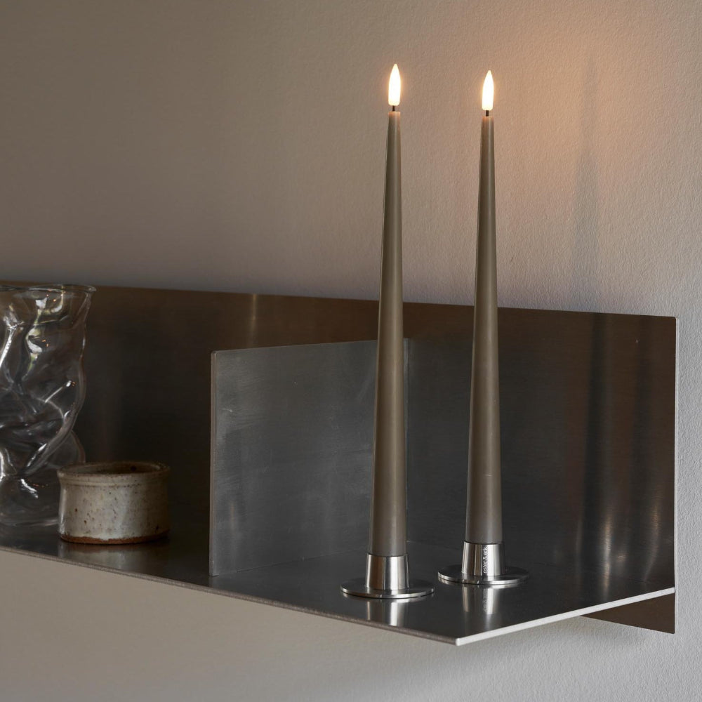Lysestager 2-pak medium mat silver fra ester & erik, med LED lys