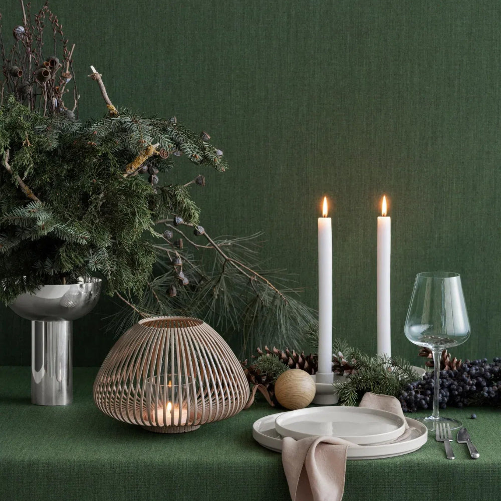 LYVA lanterne i Nomad fra Blomus, stylet til jul