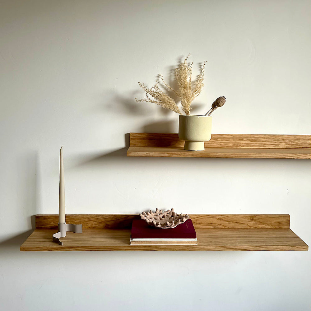 OAK væghylde i olieret eg fra MOUD Home, 60 cm stylet