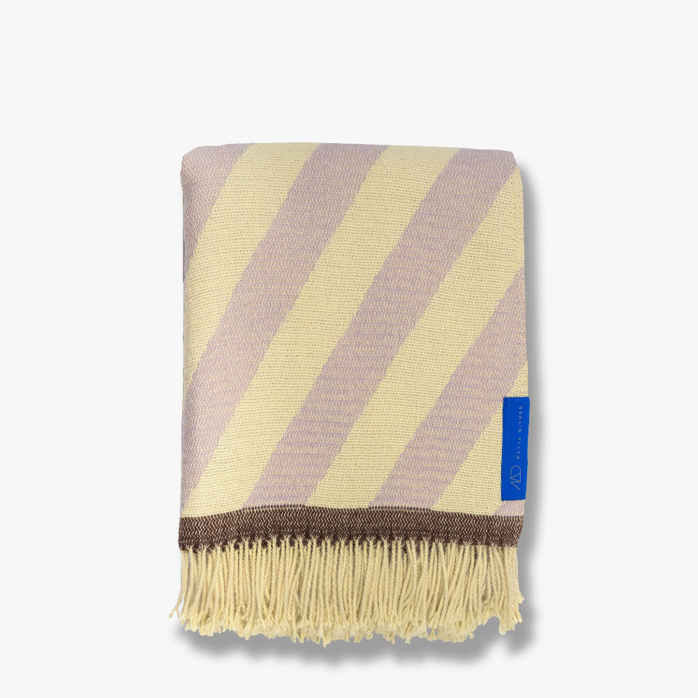 RETRO plaid i lys gul/lilla fra Mette Ditmer, foldet