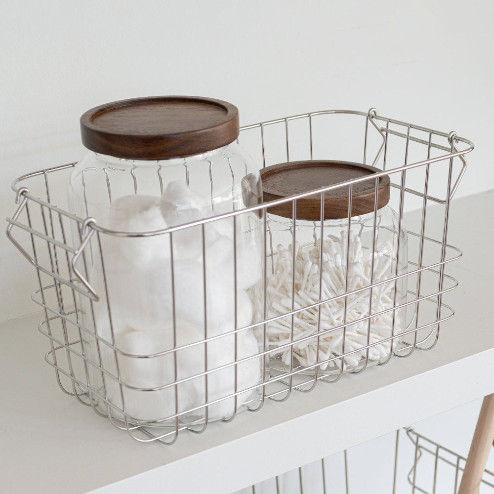 STORE-IT kurv i krom fra Mette Ditmer, small stylet i badeværelset